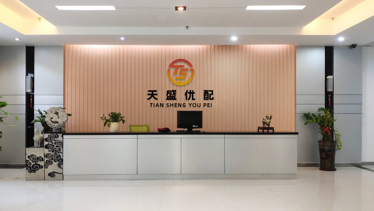 股融通 “硬刚”俄罗斯、拉拢欧盟...这个小国为何突然“高调”？